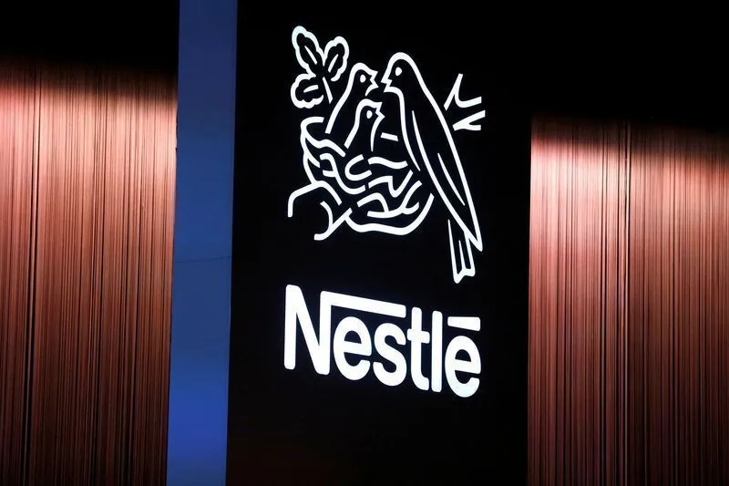 Rússia confisca ativos da Nestlé e da Auchan em ofensiva contra empresas estrangeiras